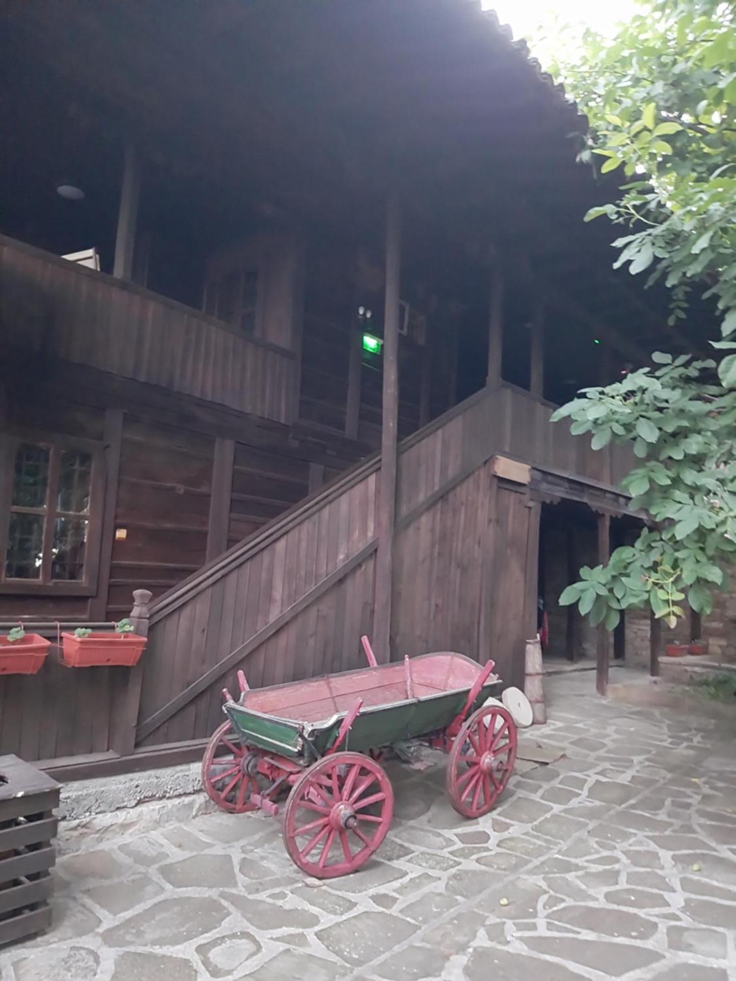 Guest Houses "Zlatna Oresha - Complex" Scherawna Exterior foto